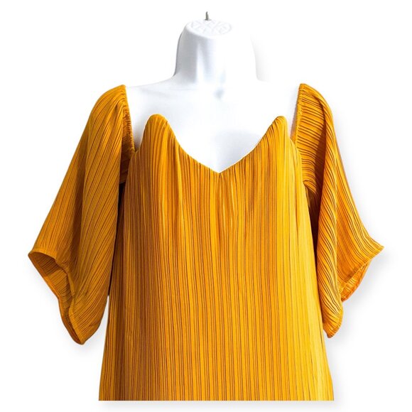 Elliatt Marigold Pleated Off Shoulder Dress XS Yellow NWT - Picture 8 of 10